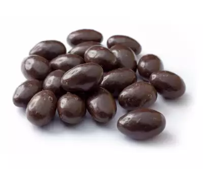Almond in pure Chocolade