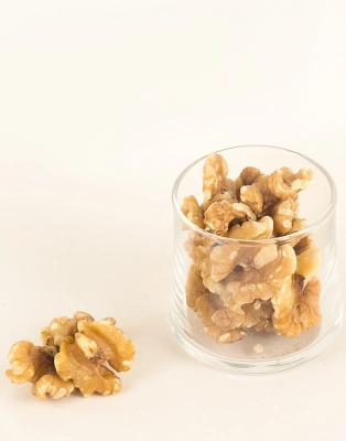 Chilean walnut half Kernel